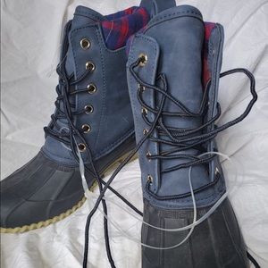 Navy blue Tommy Hilfiger boots